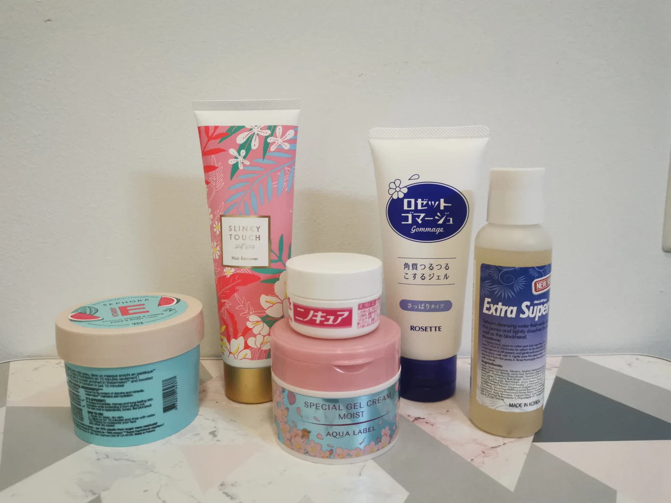 Bundle of Japanese skincare products thumbnail