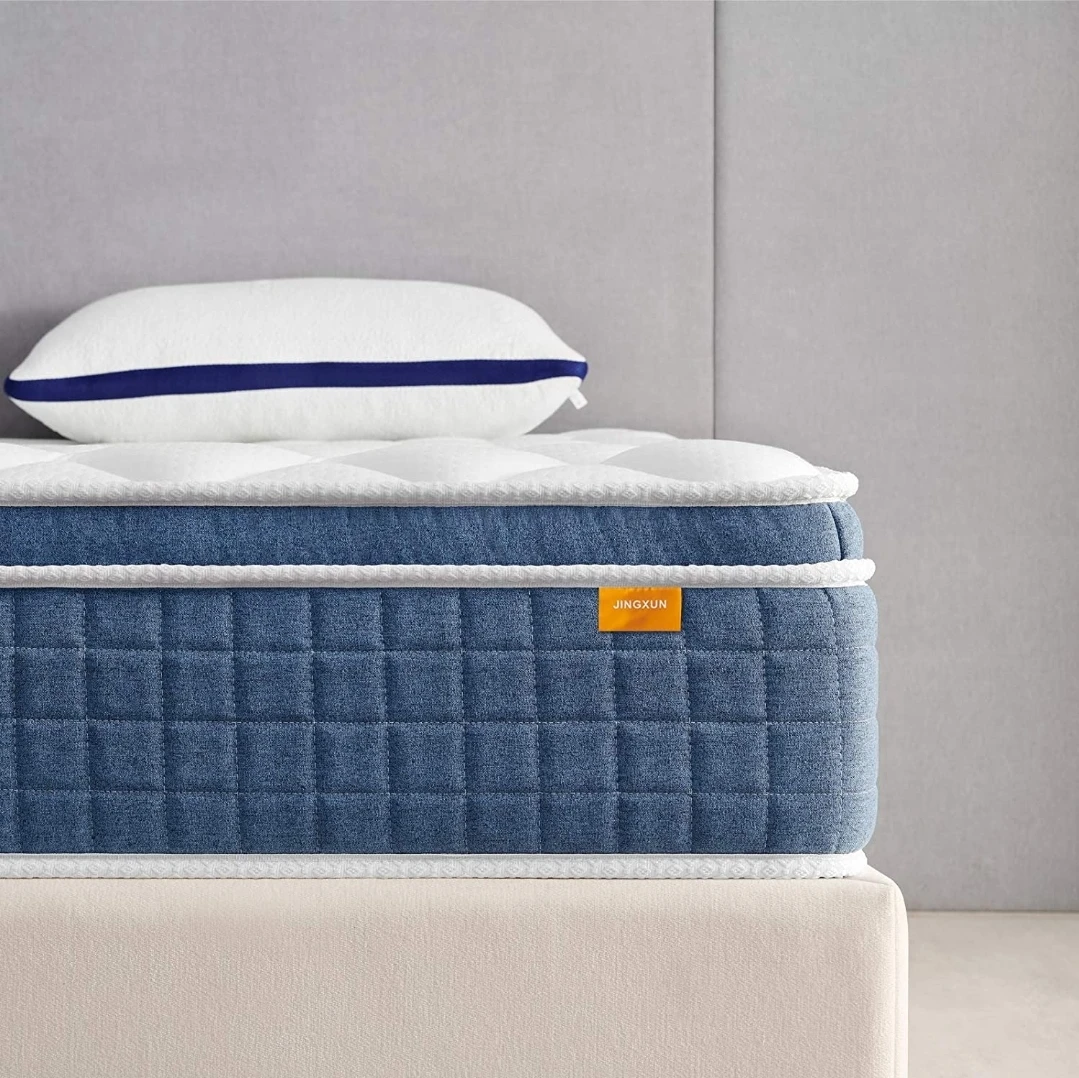 Selling a like brand new 10 inch queen mattress. - photo 2