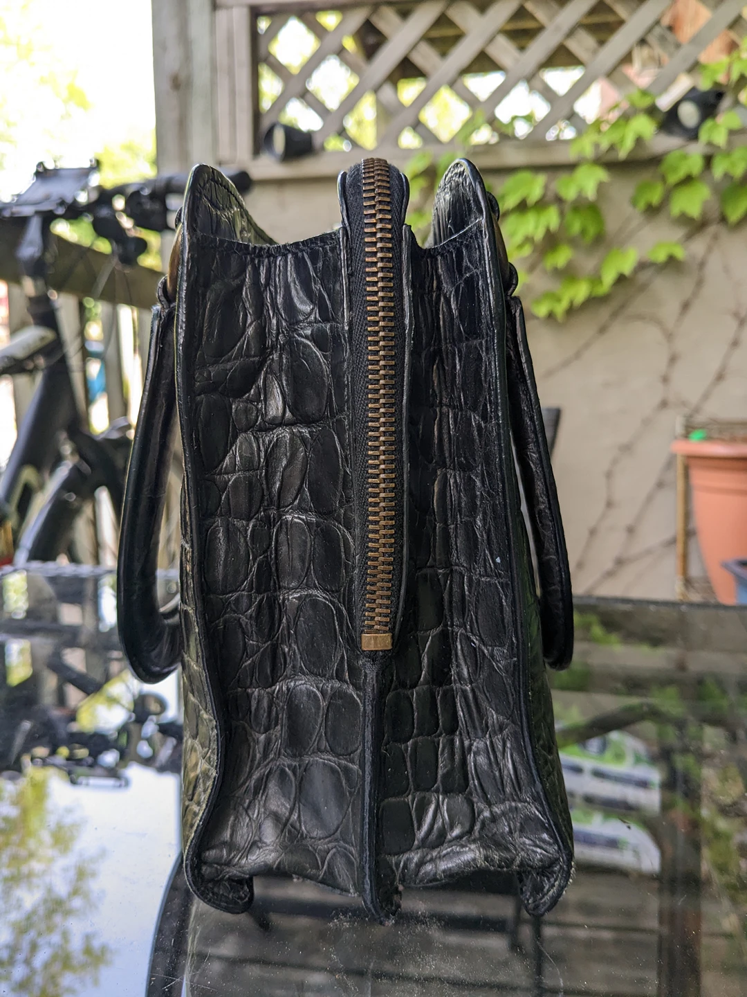 Vintage Miu Miu tote bag (leather, croc pattern). - photo 4
