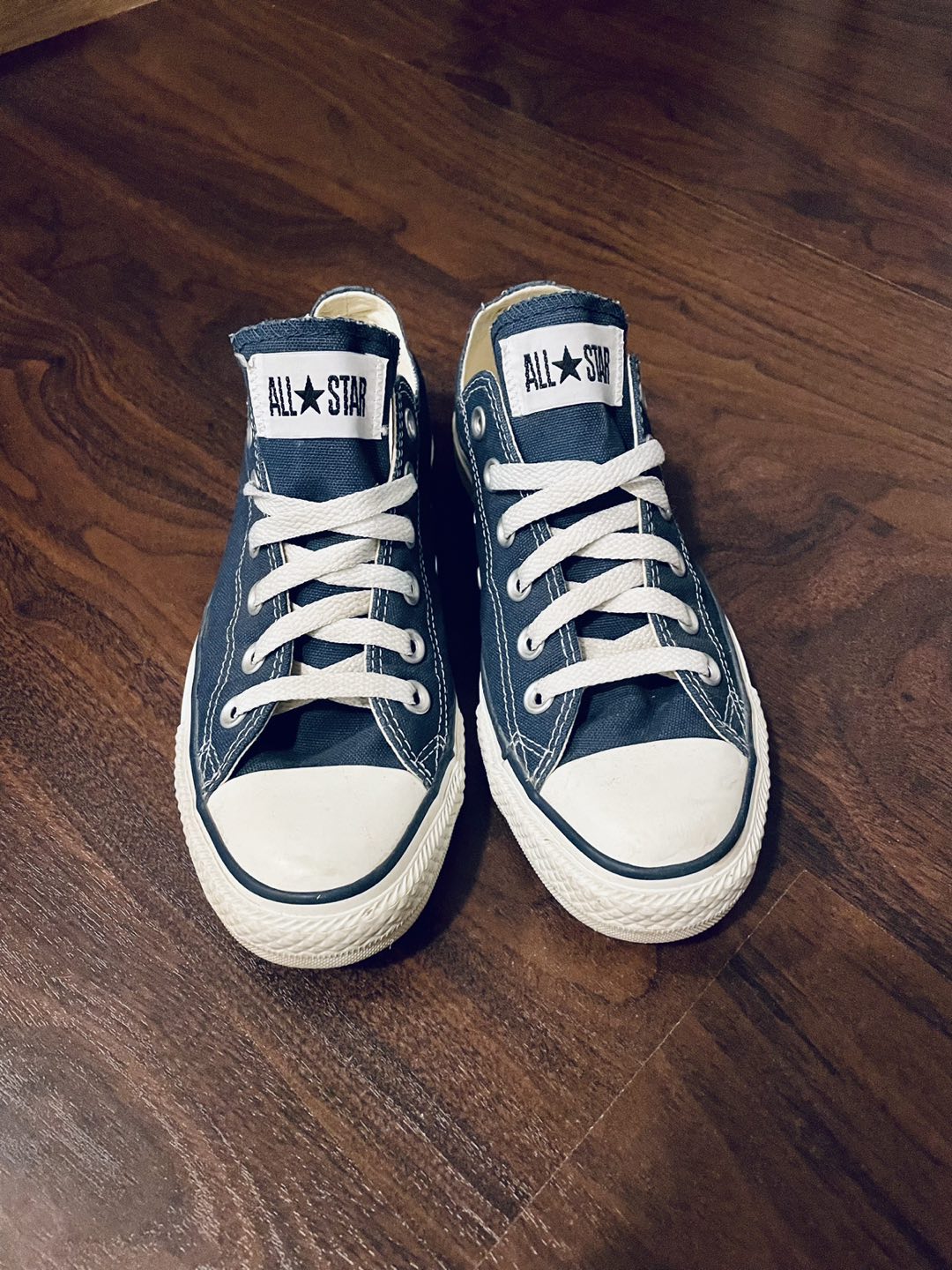 Converse Low Top Sneakers thumbnail