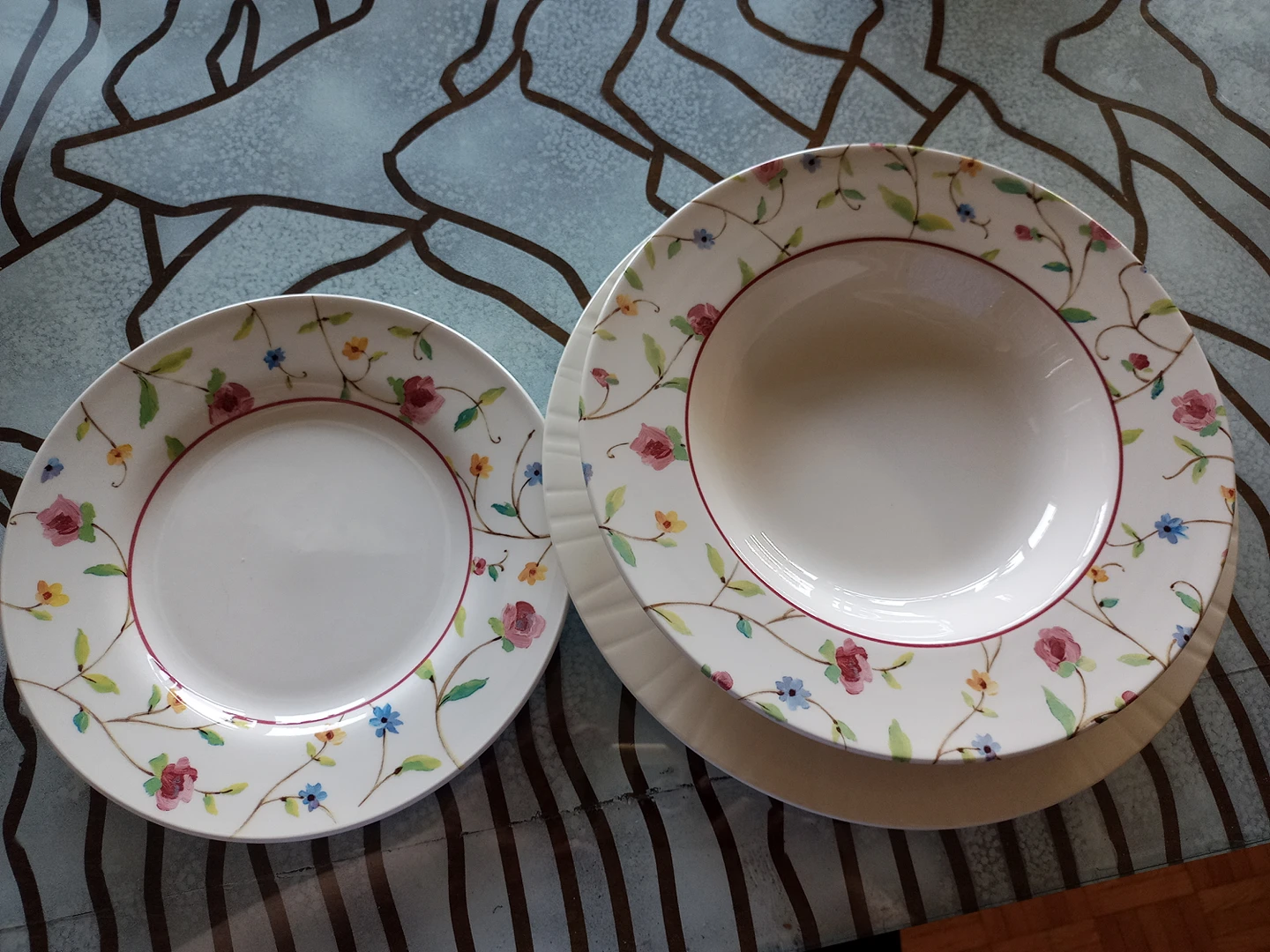 Dinning Plates