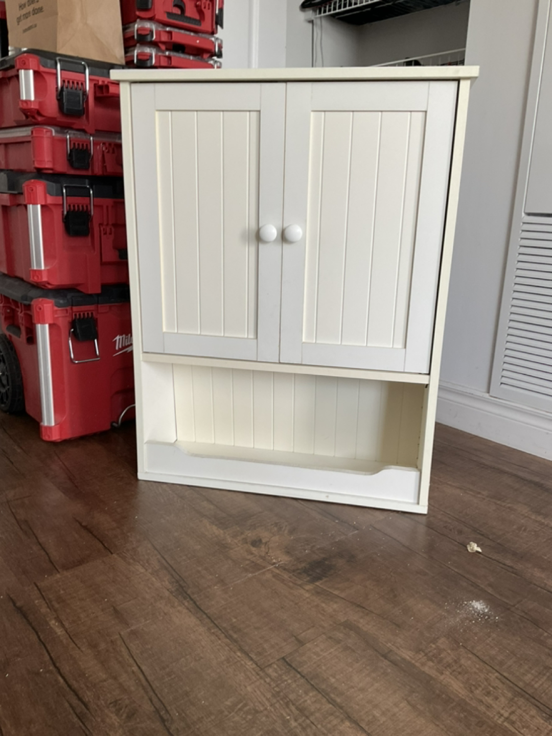 Bathroom cabinet