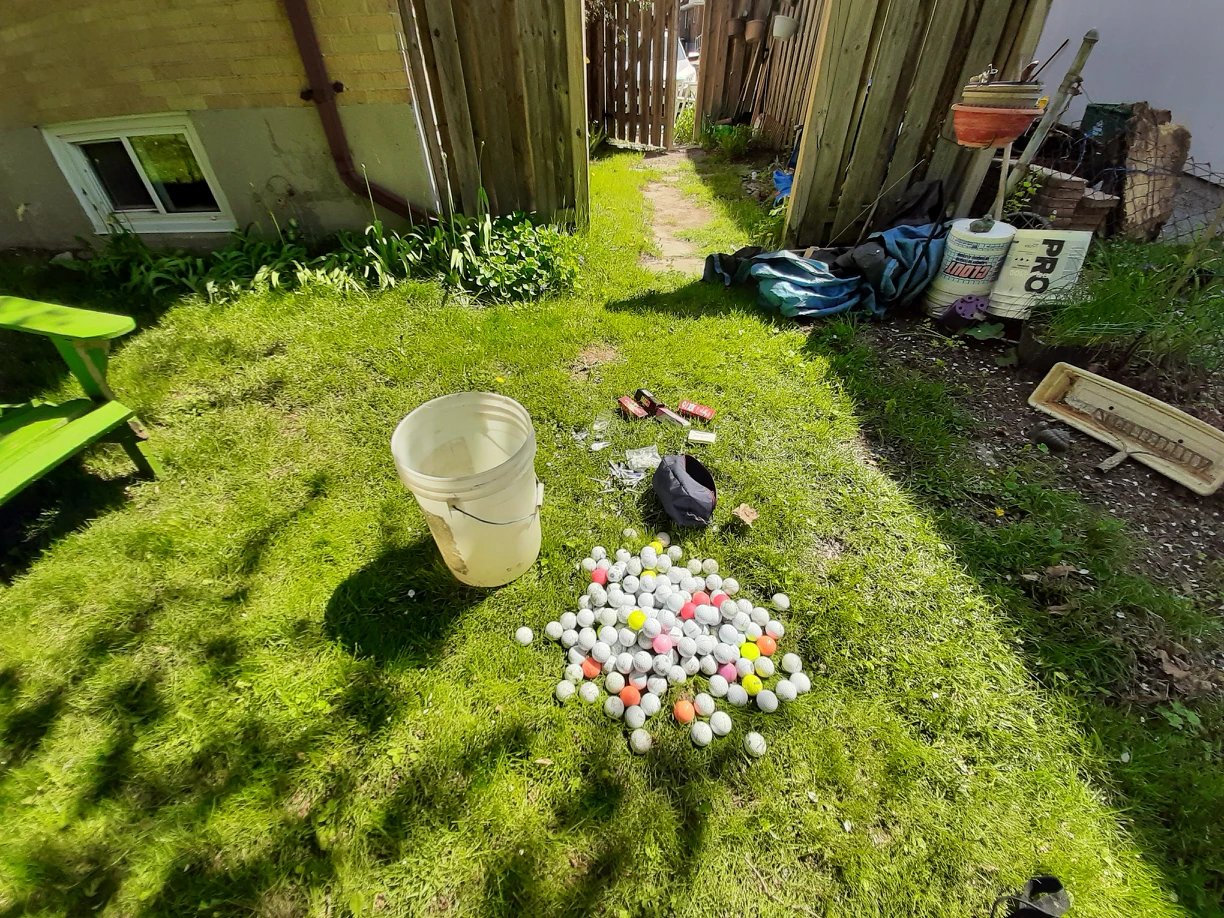 155 golf balls, 30 tees, 4 ball markers and blue tote bag thumbnail