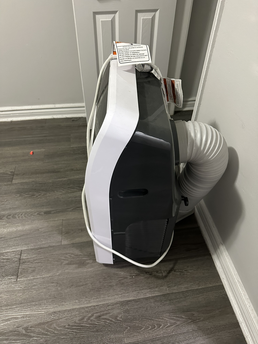 Insignia Portable Air Conditioner (12000 BTU) For Sale