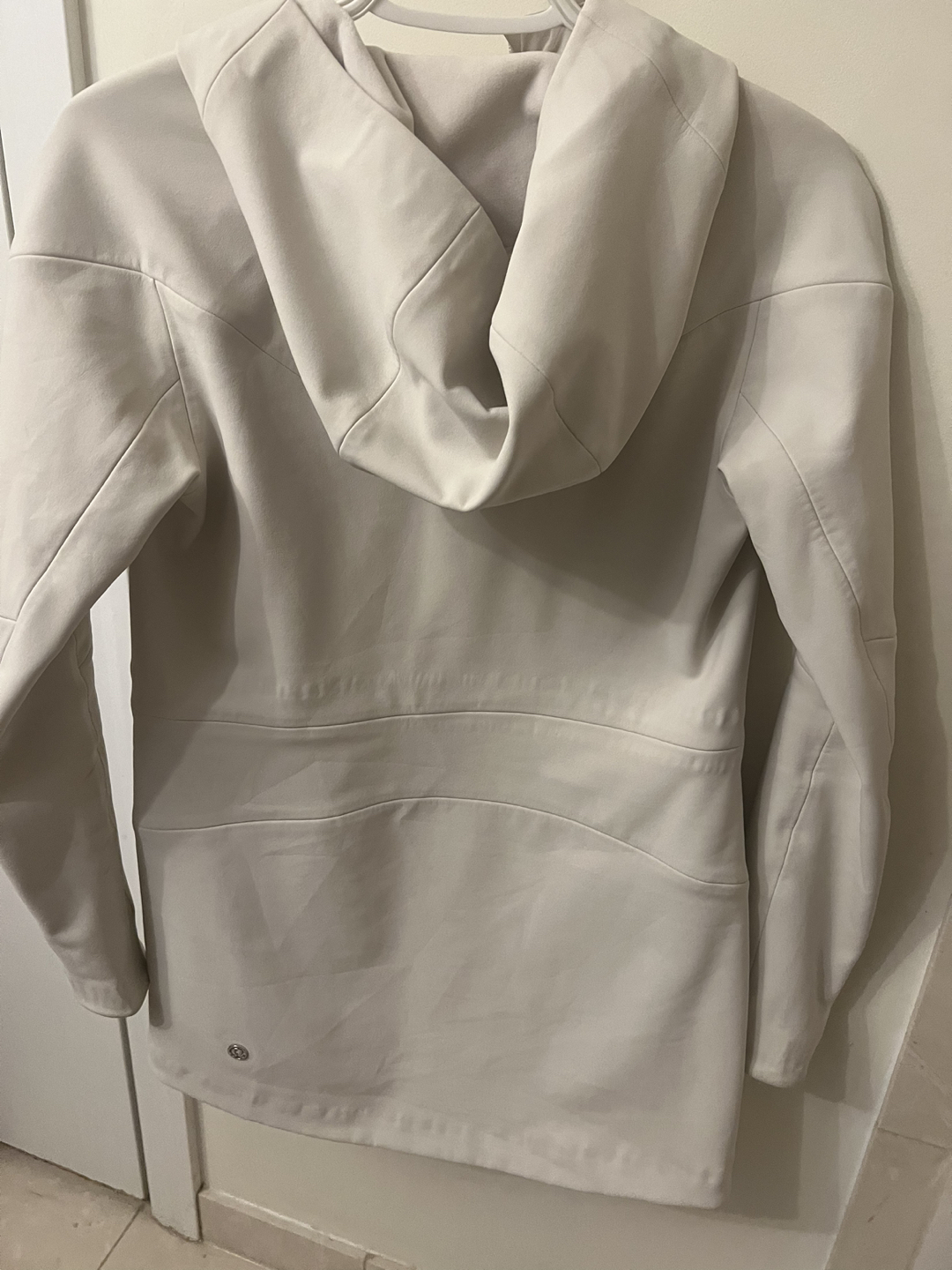 Lululemon rain repel jacket size 2 - photo 2