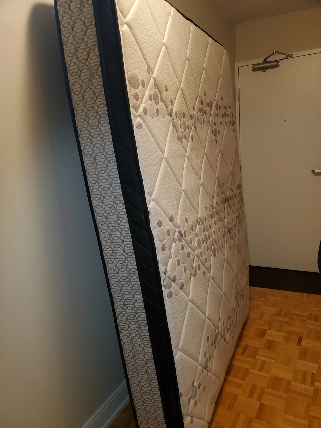 Queen Size Mattress thumbnail