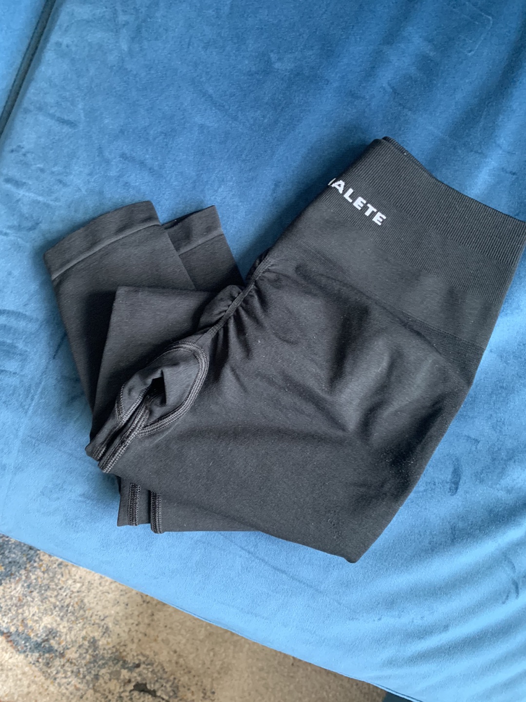 Activewear for sale! - photo 3