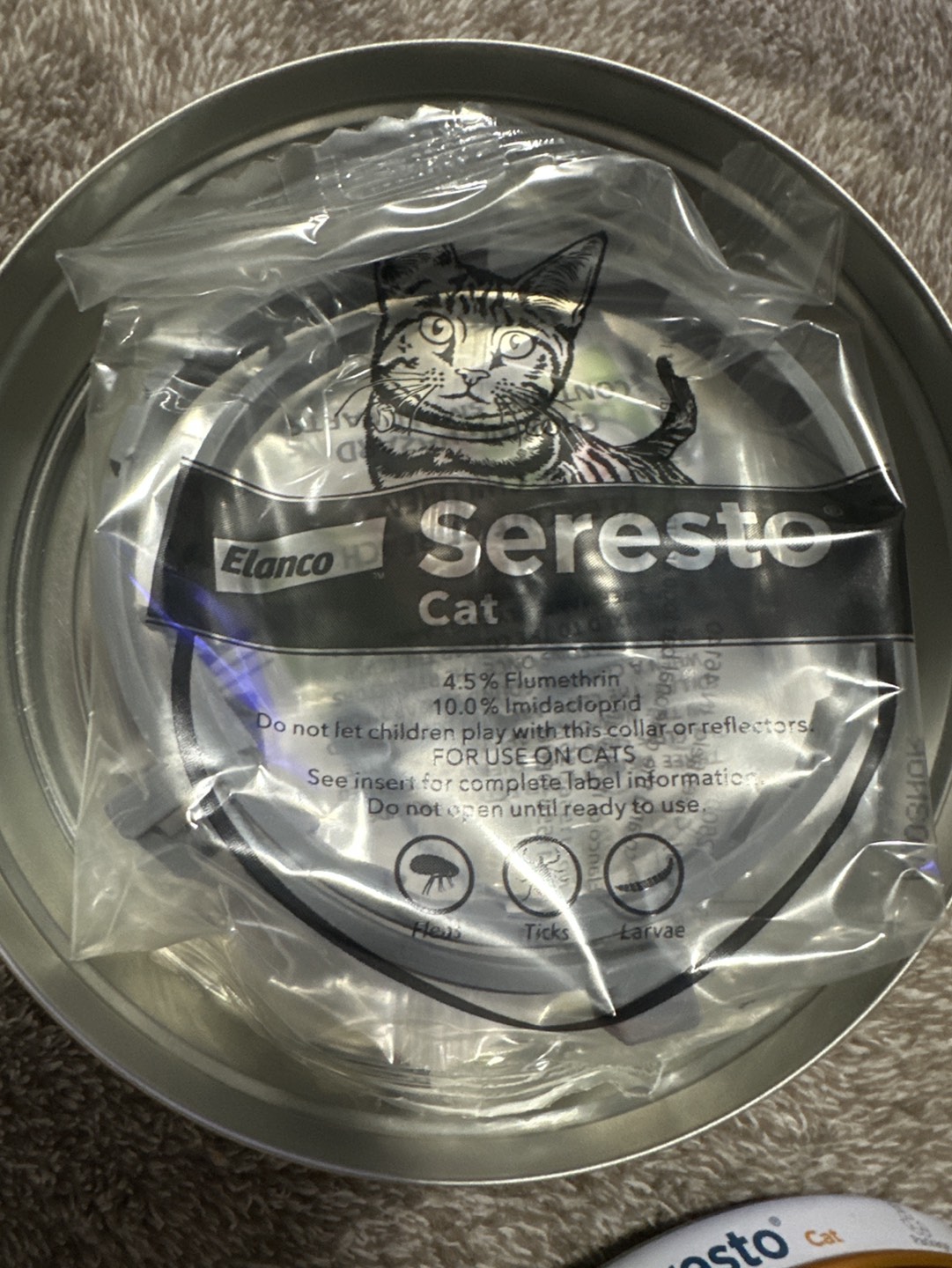 Cat’s collar for protection from fleas, ticks image indicator(3)