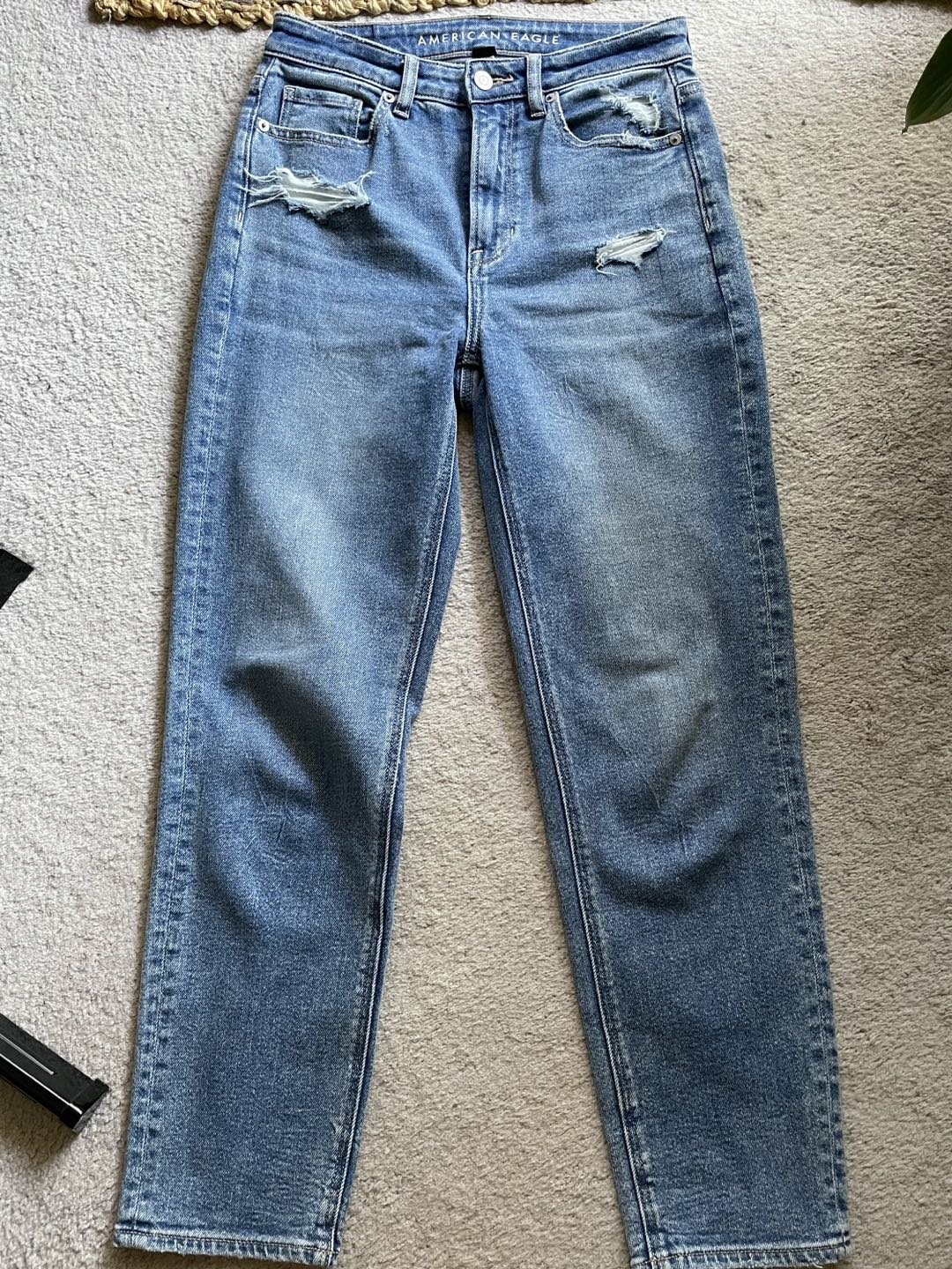 American Eagle Mom Jeans thumbnail
