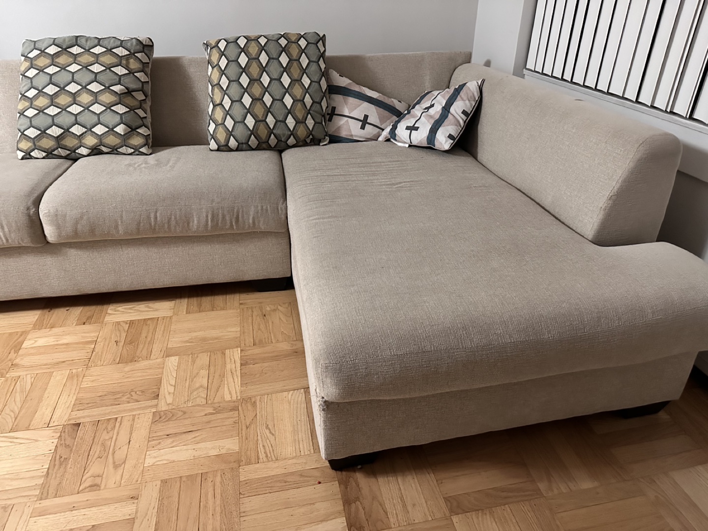L Shaped couch sofa - photo 2