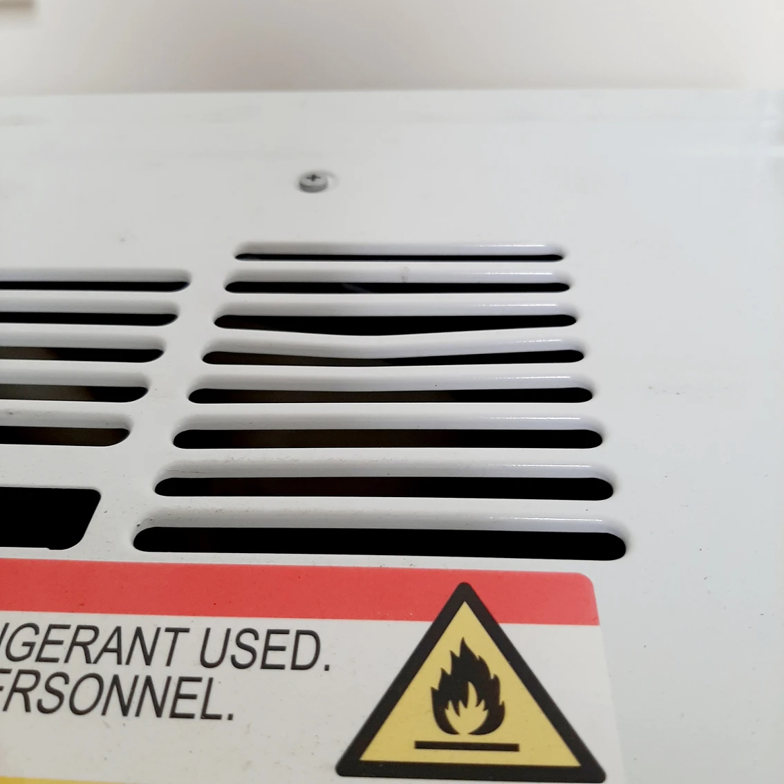 Like New GE 5000 BTU ROOM AIR CONDITIONER image indicator(5)