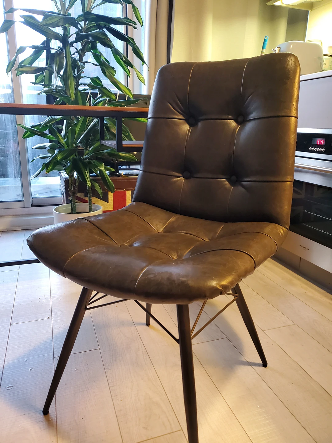 Charcoal Leather Chair 🌱 thumbnail