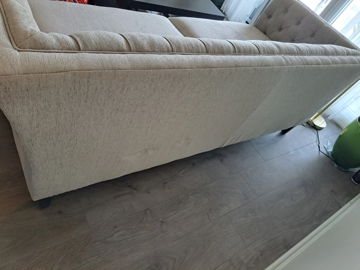 Stylish and comfortable upholstered sofa for sale - photo 5