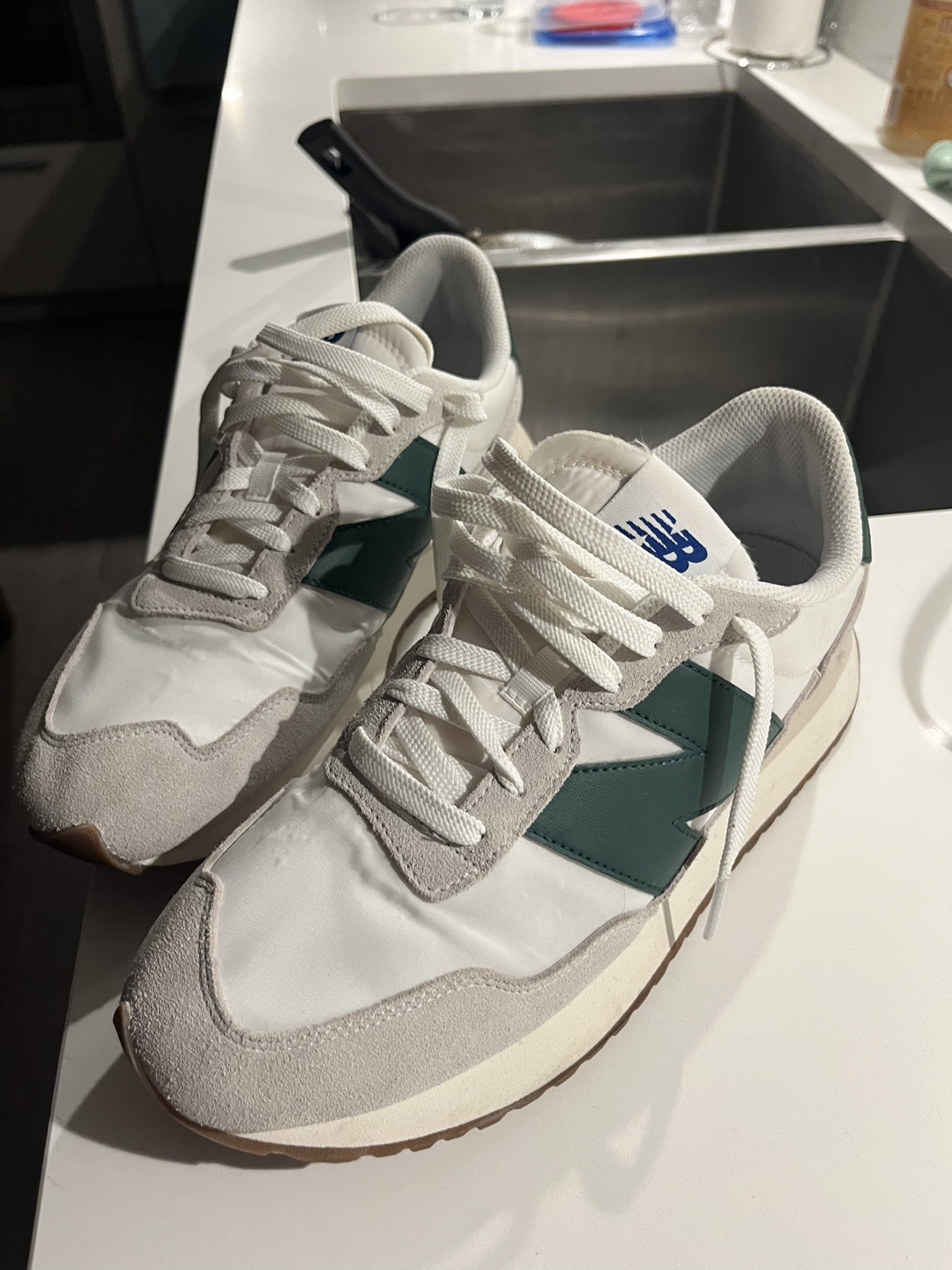 New Balance 237 Sneakers - White and Green