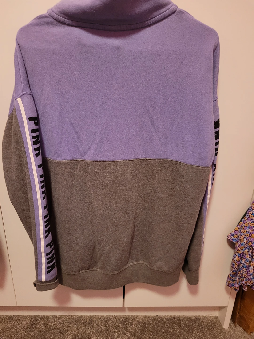 PINK zip up image indicator(4)