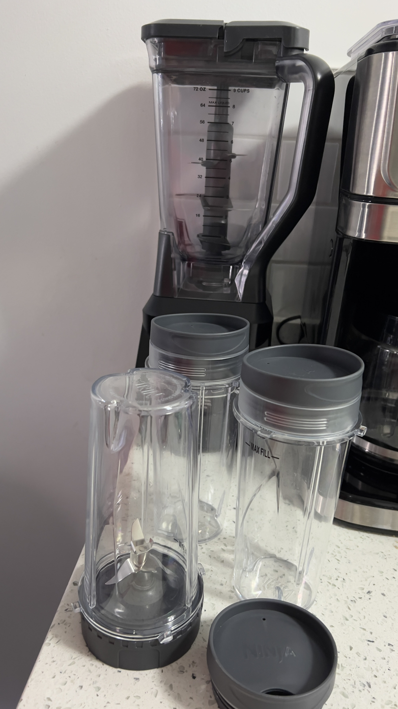 Ninja blender with nutri cups