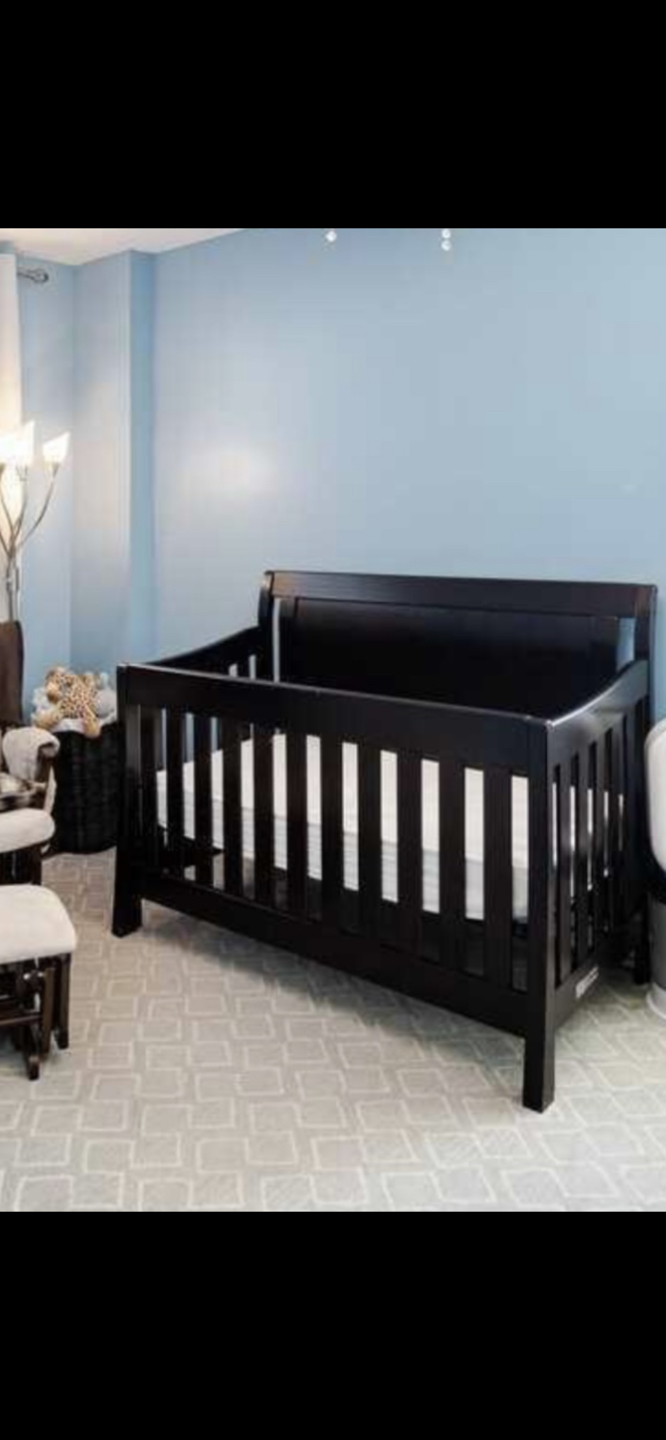 Delta convertible crib