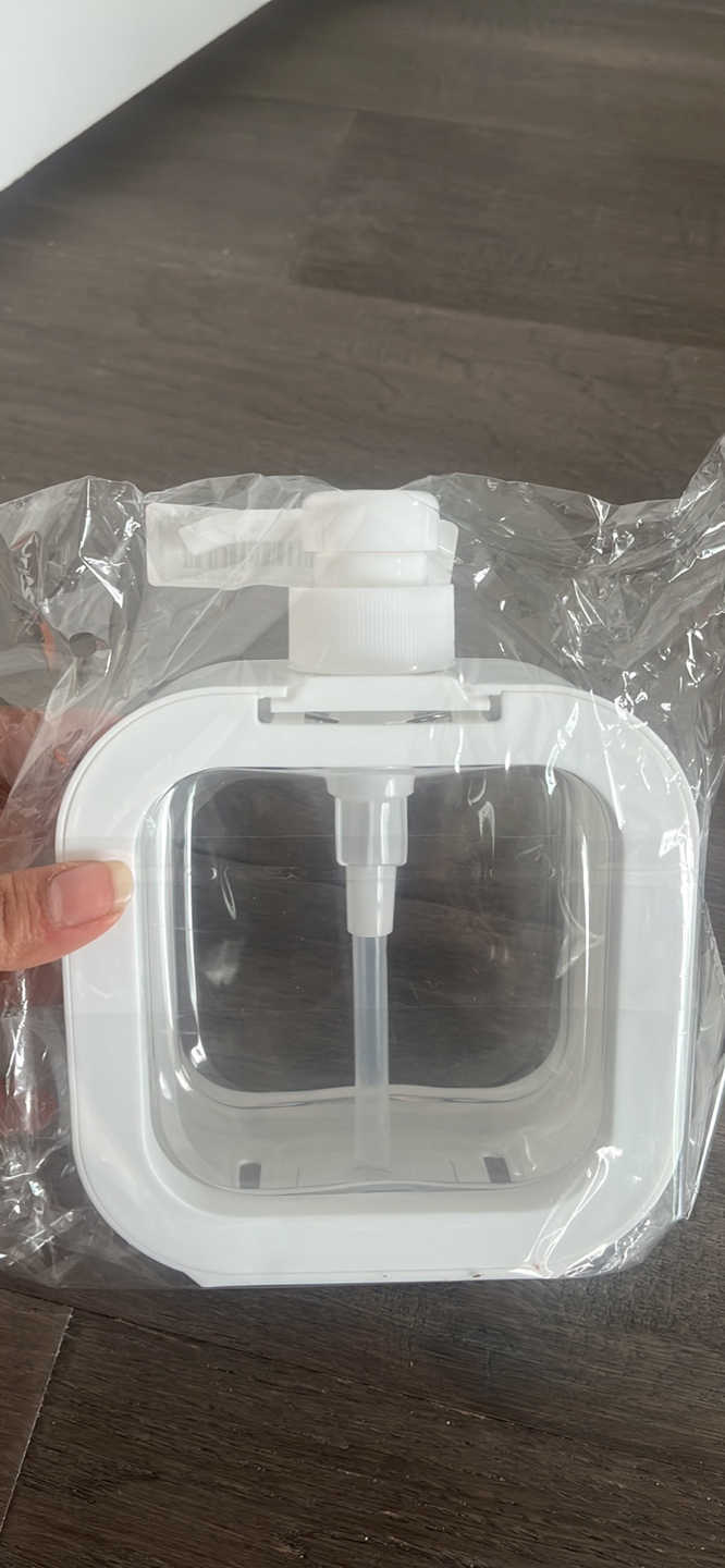 New Large Soap Dispenser ***NOT FREE*** - photo 4