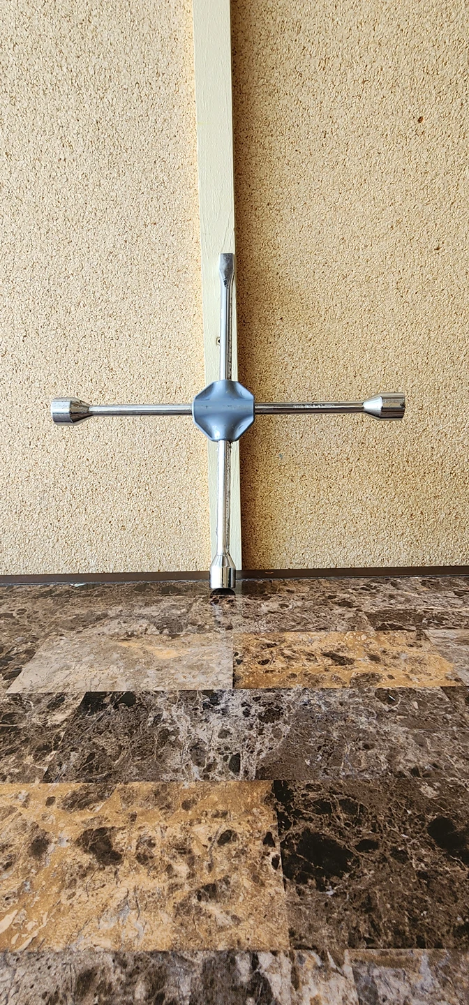4 Way Tire Iron