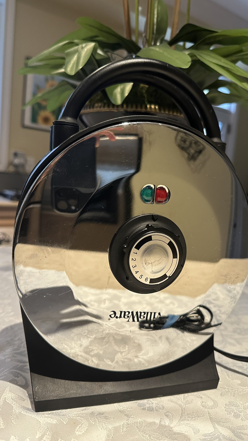 Waffle maker