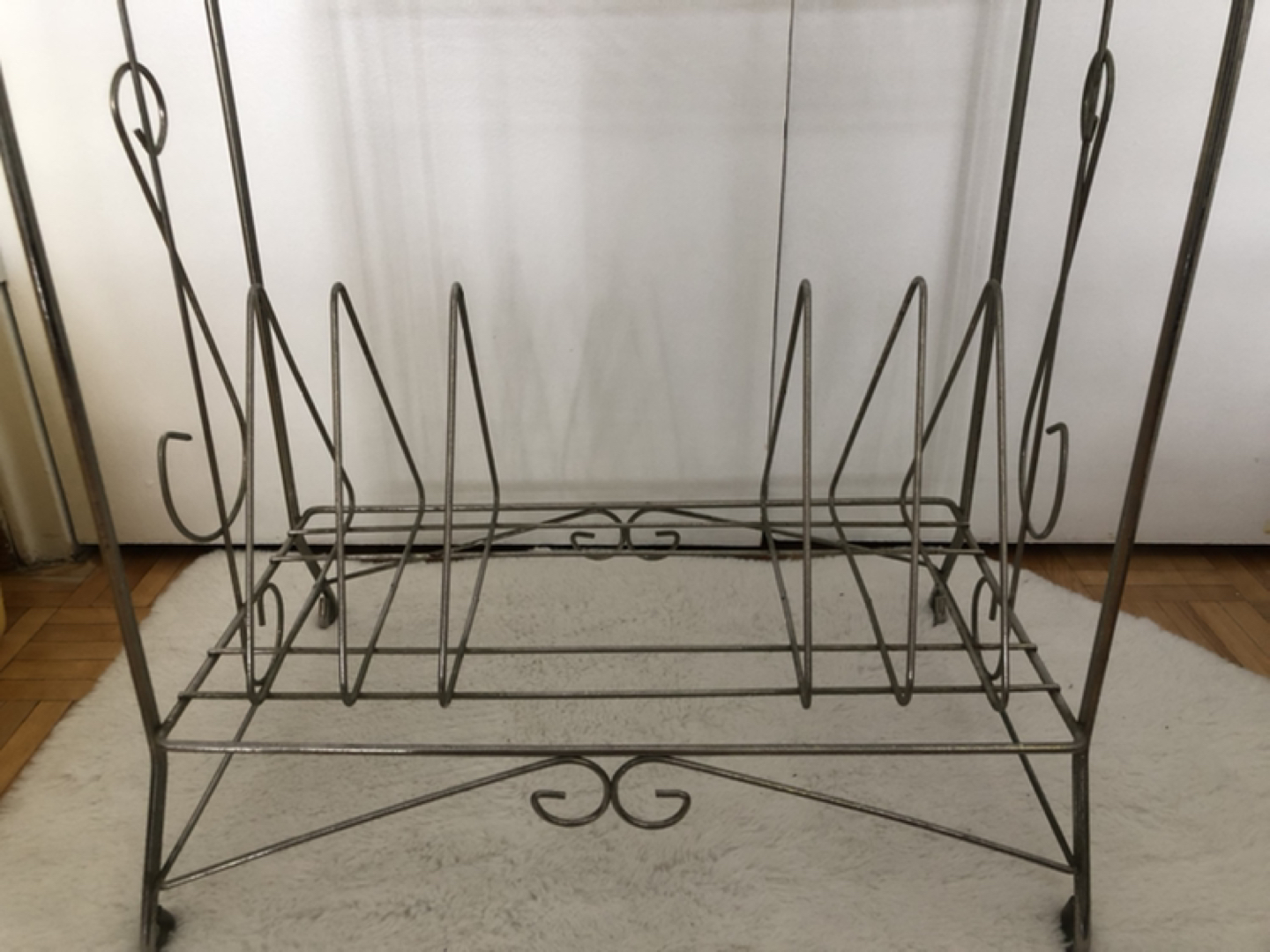 Vintage Record Player & Album Stand image indicator(5)