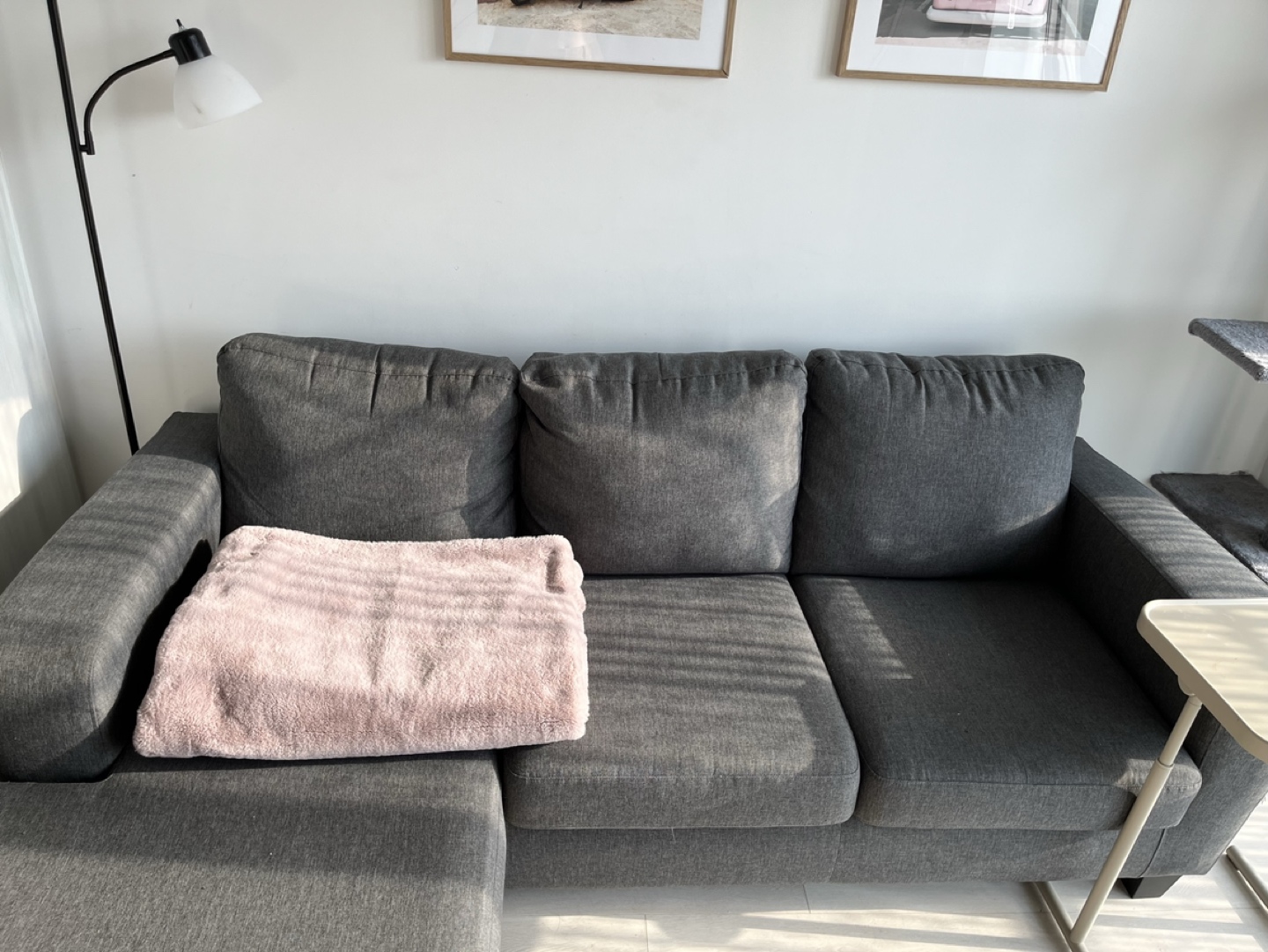 Sectional couch/sofa - photo 3