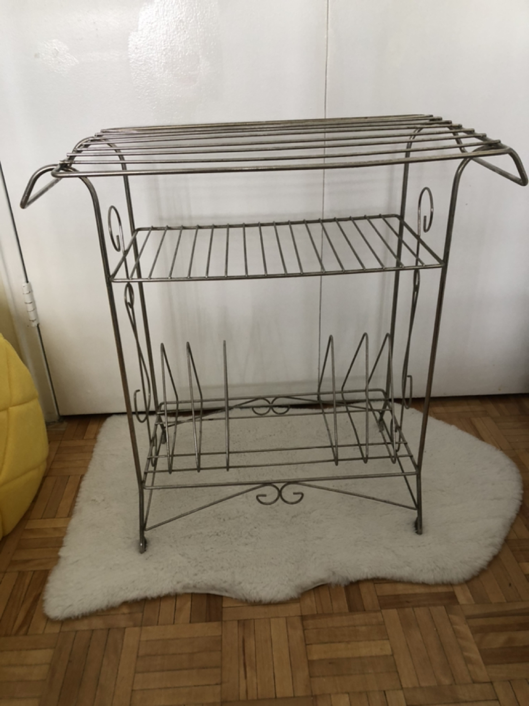 Vintage Record Player & Album Stand image indicator(4)