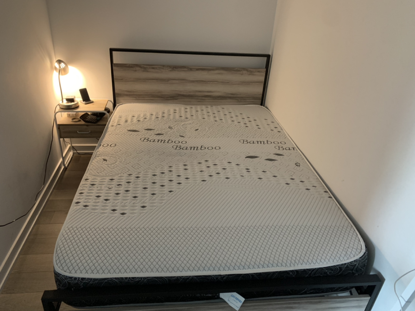Like new Queen size bed ASAP