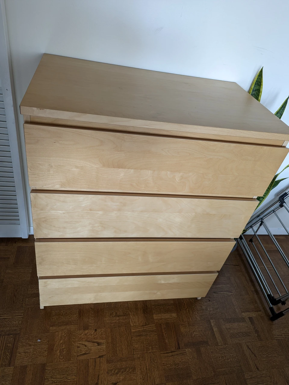 IKEA Malm Dresser - 4 Drawer image indicator(4)