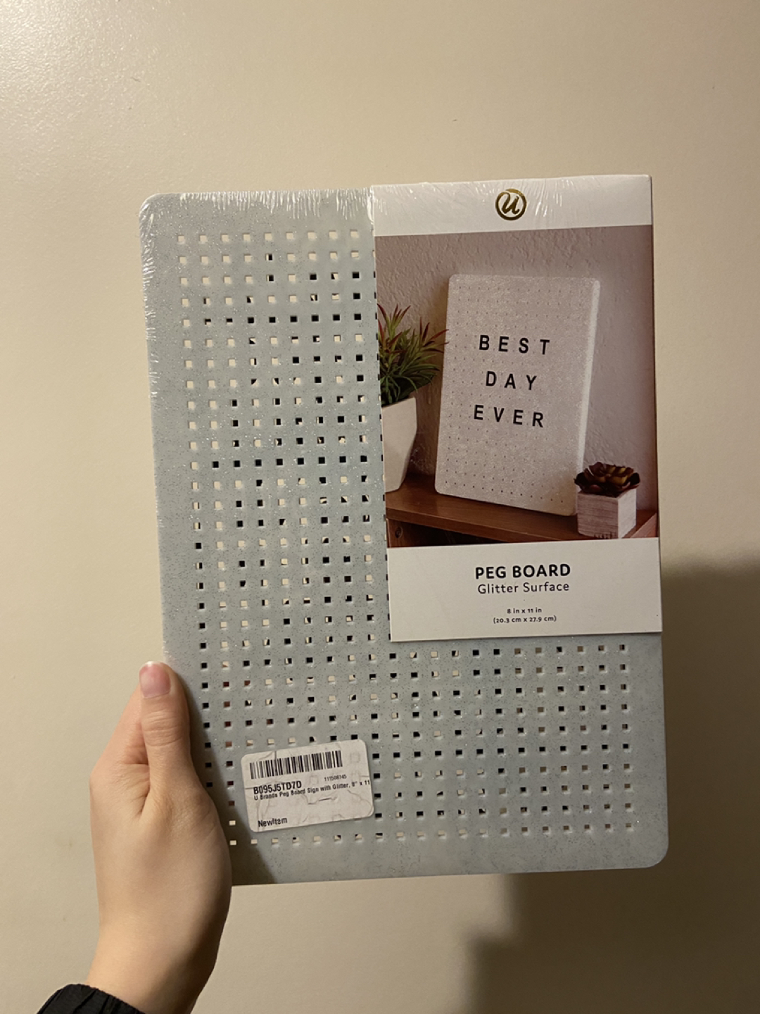 🥕 Peg Board Room Decor