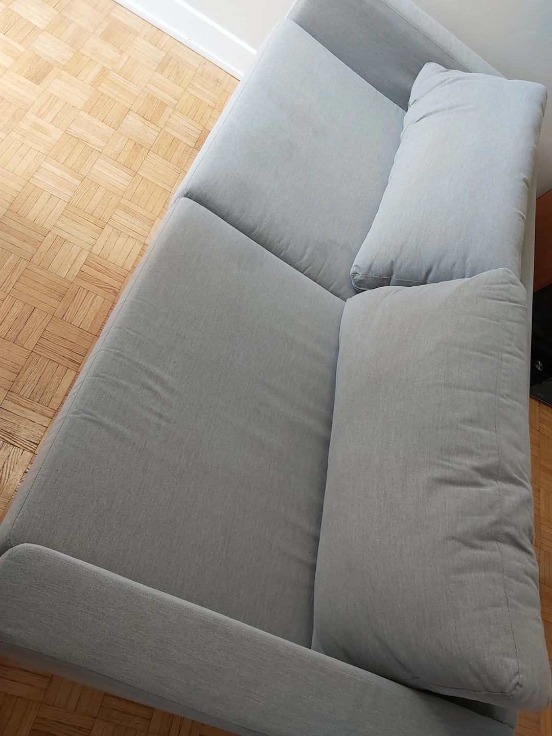 IKEA sofa - photo 3
