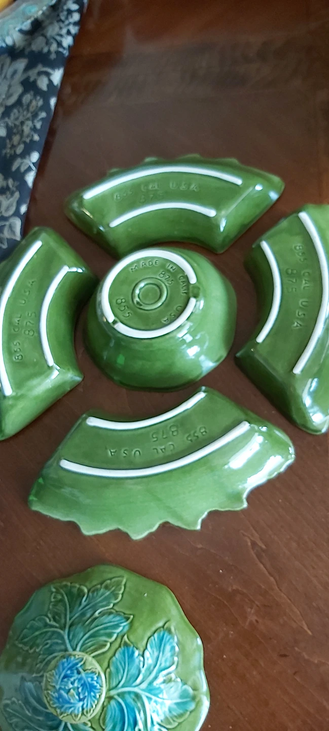 vintage serving dish image indicator(2)