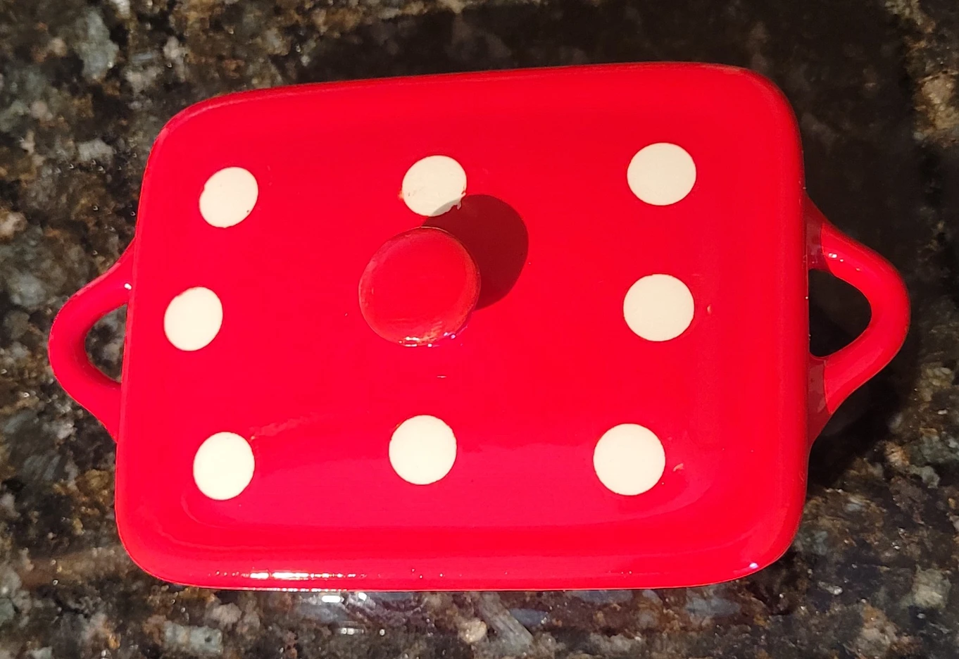 Polka dot ceramic candy dish with lid image indicator(4)