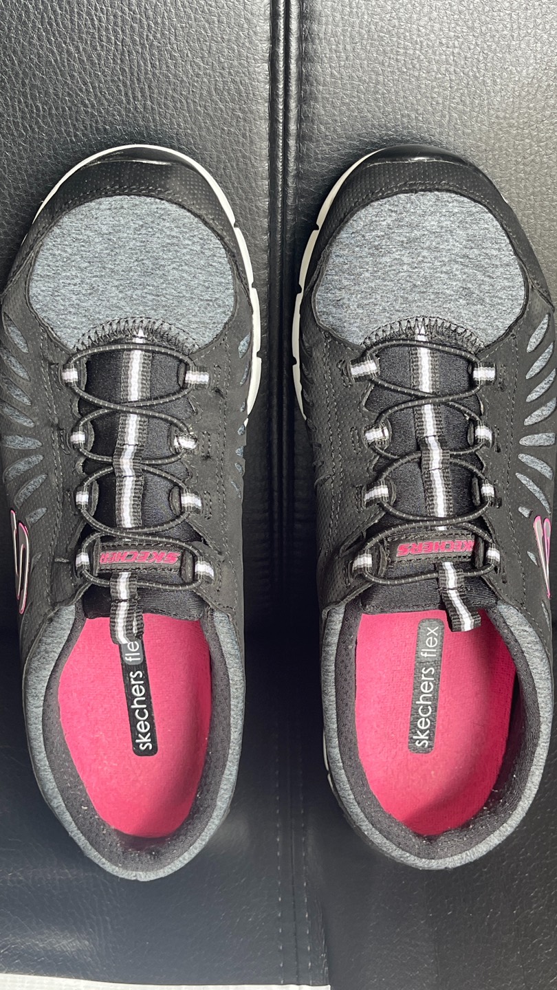 🌱 Skechers Slip On Women’s Shoes US 9 thumbnail