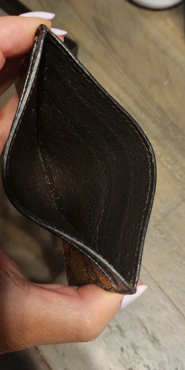 AUTH Gucci Leather Card Holder image indicator(2)