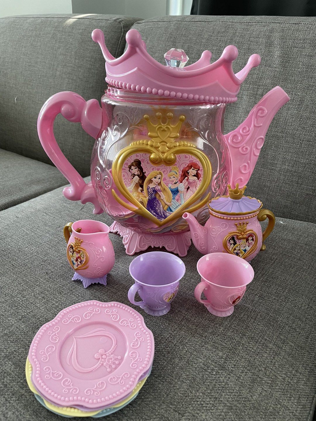 #Freecycle Princess tea set thumbnail