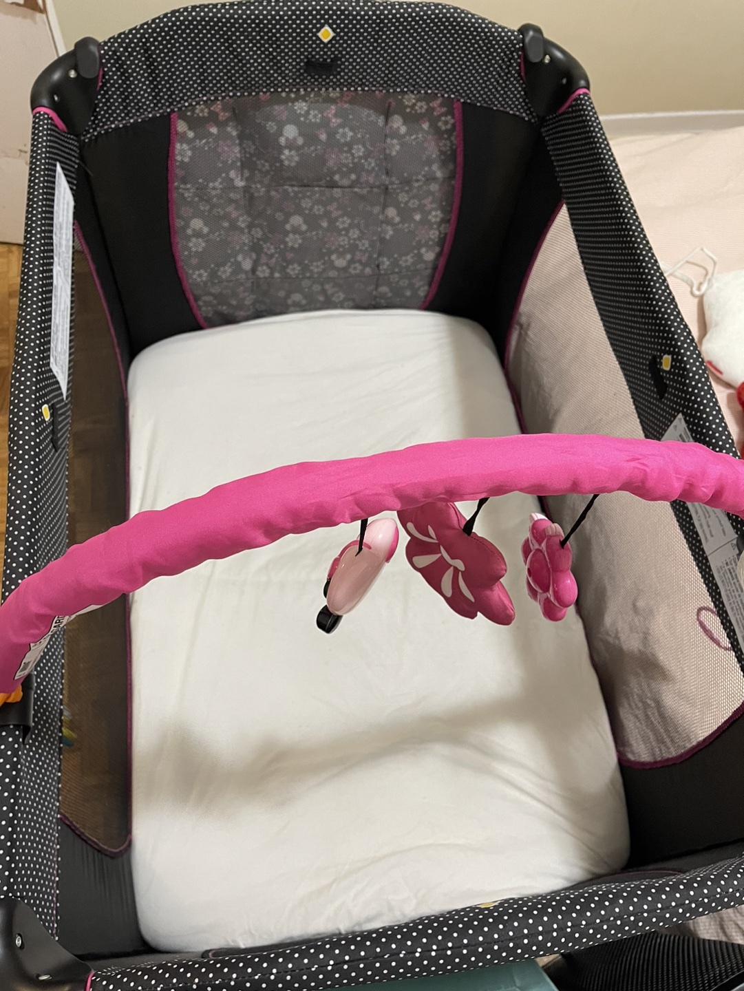 Baby/ toddler play and go crib- Disney - photo 3