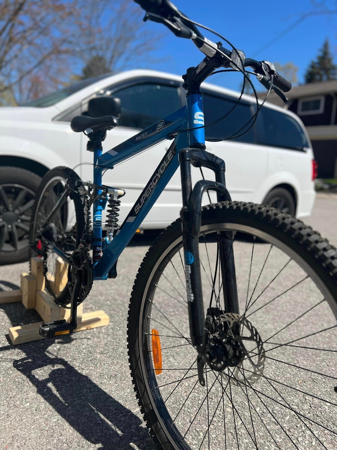 26" Men' Supercycle Bike & 24" Women's Nakamura bike - photo 4