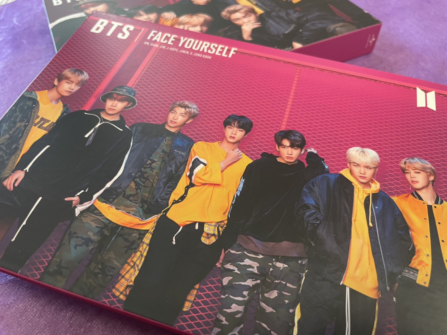 BTS OFFICIAL Album + 1 extra surprise photo-card - photo 2
