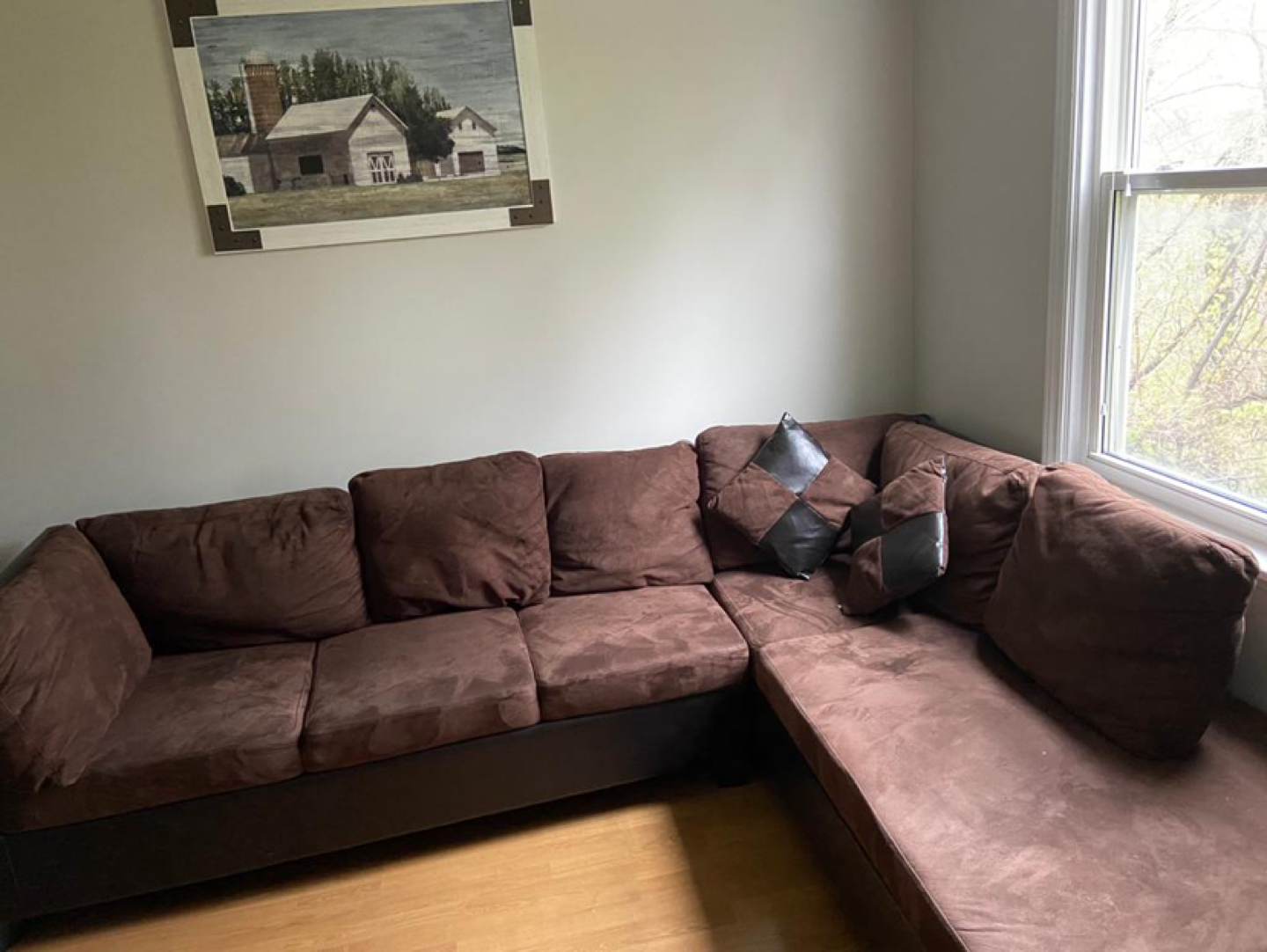 Sectional Couch -Used Like New - photo 2