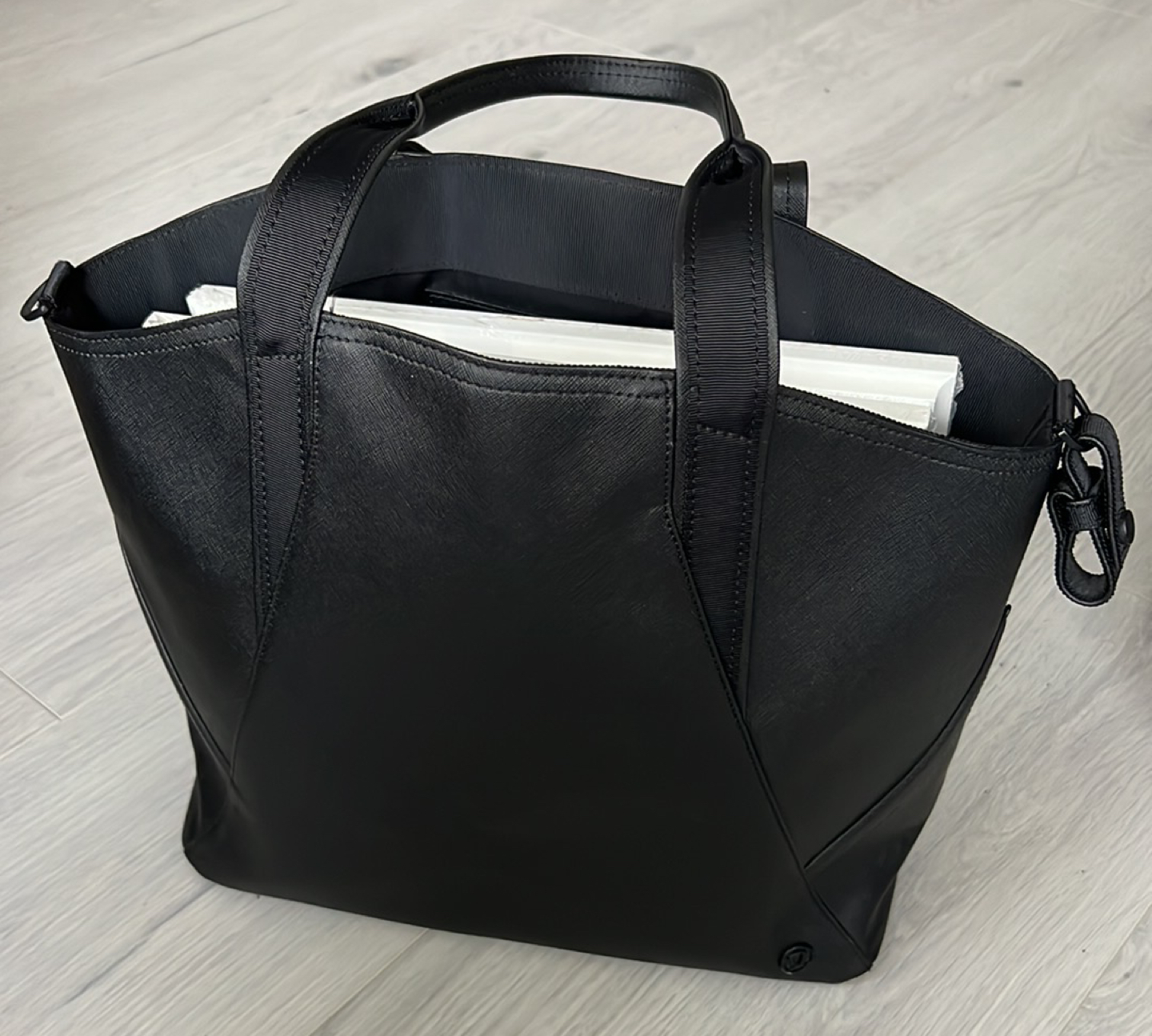 Lululemon All Day tote black - photo 3