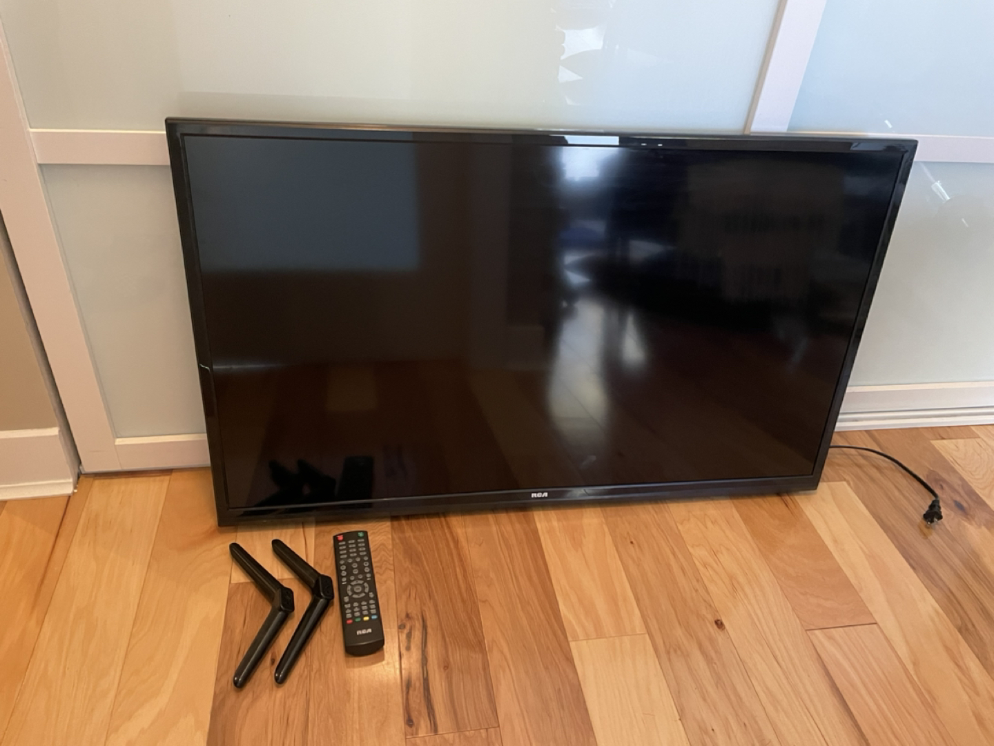 40-inch RCA TV