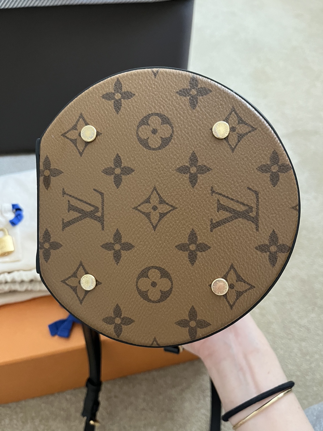 Authentic Louis Vuitton Reverse Monogram Cannes Bag - photo 4