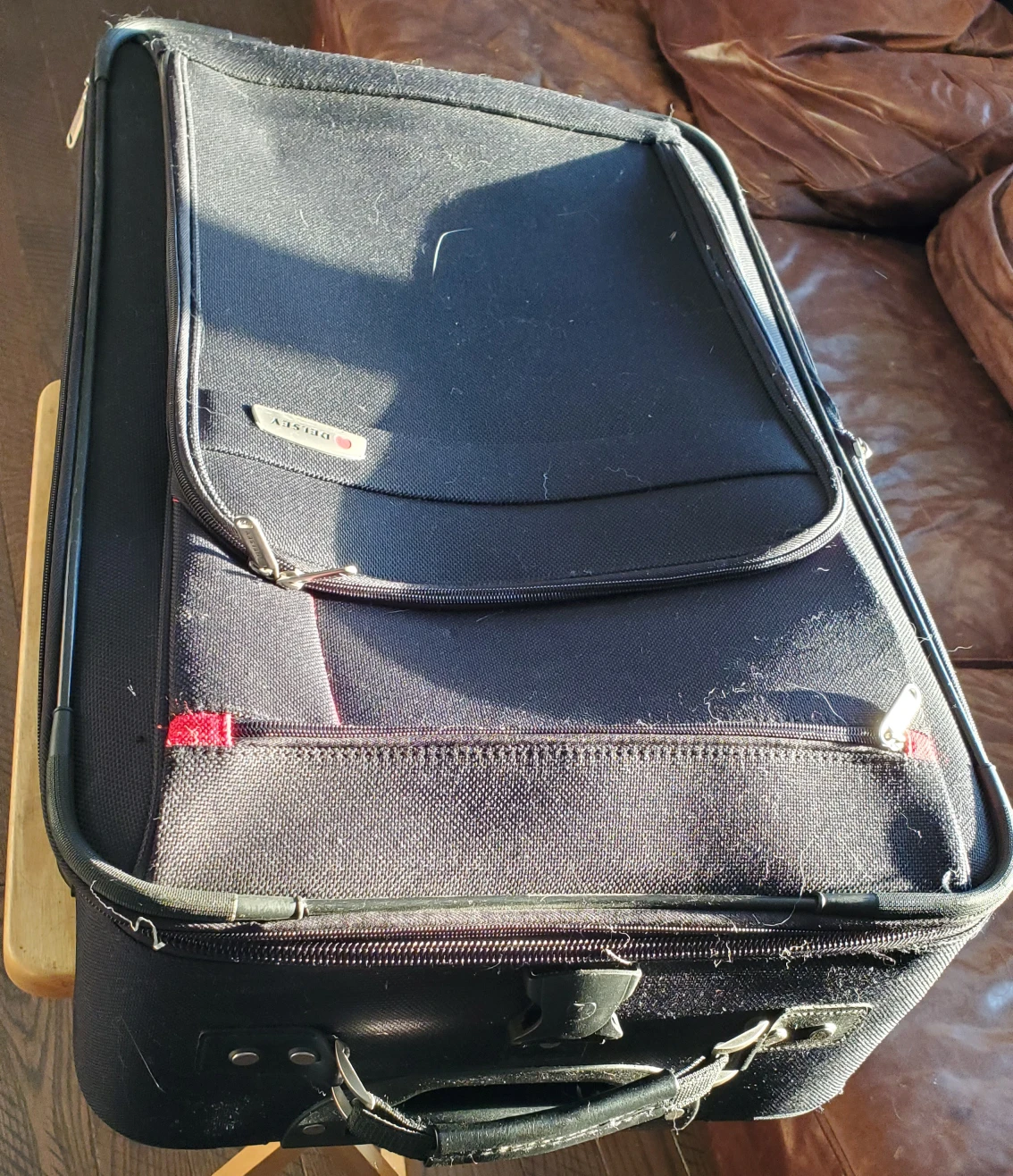 Delsey mid sized Two Wheeled Suitcase Soft Sided - photo 2