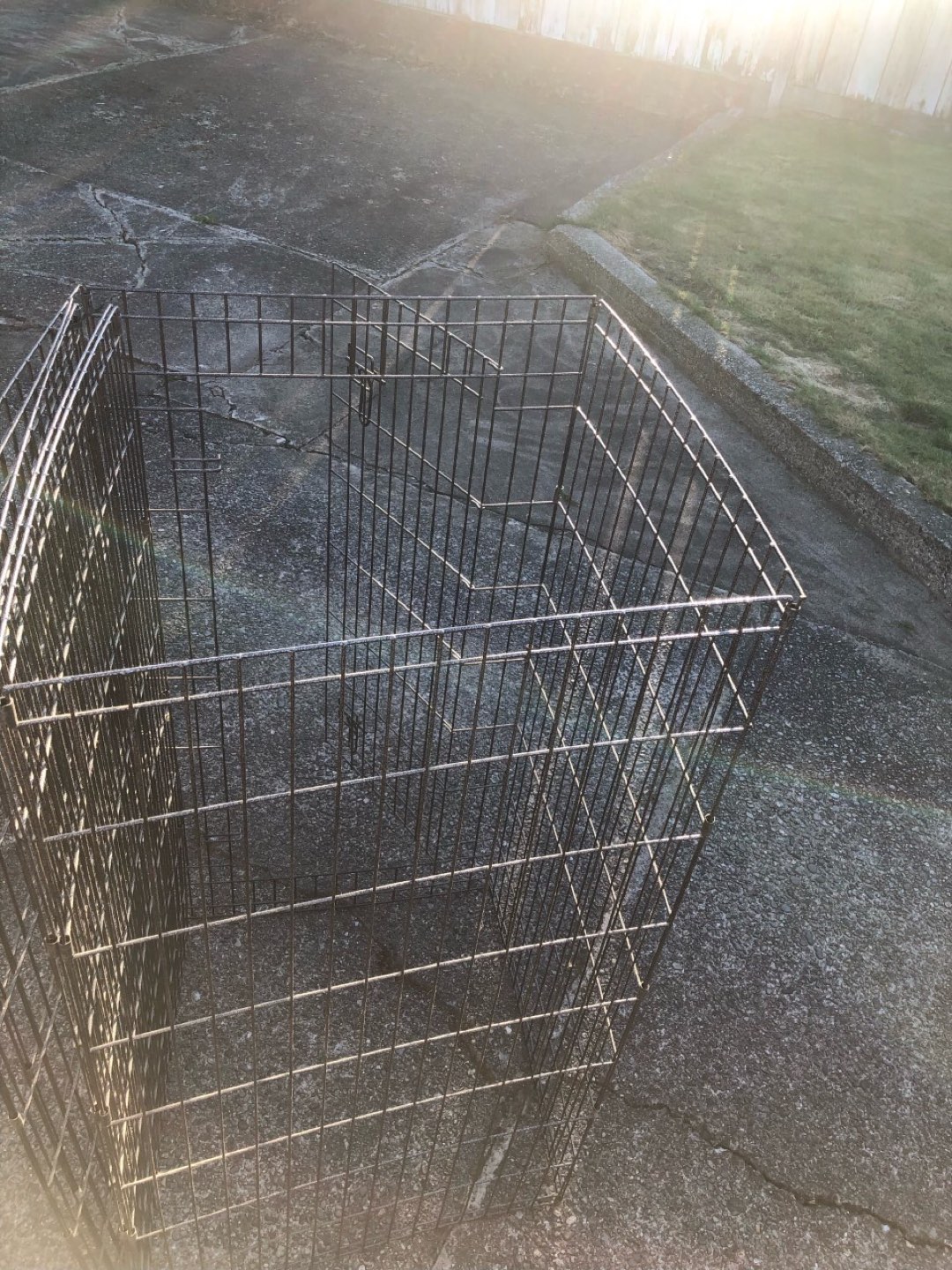 Large 8 Panel Metal Pet Play Pen Fence Multi-shape image indicator(5)