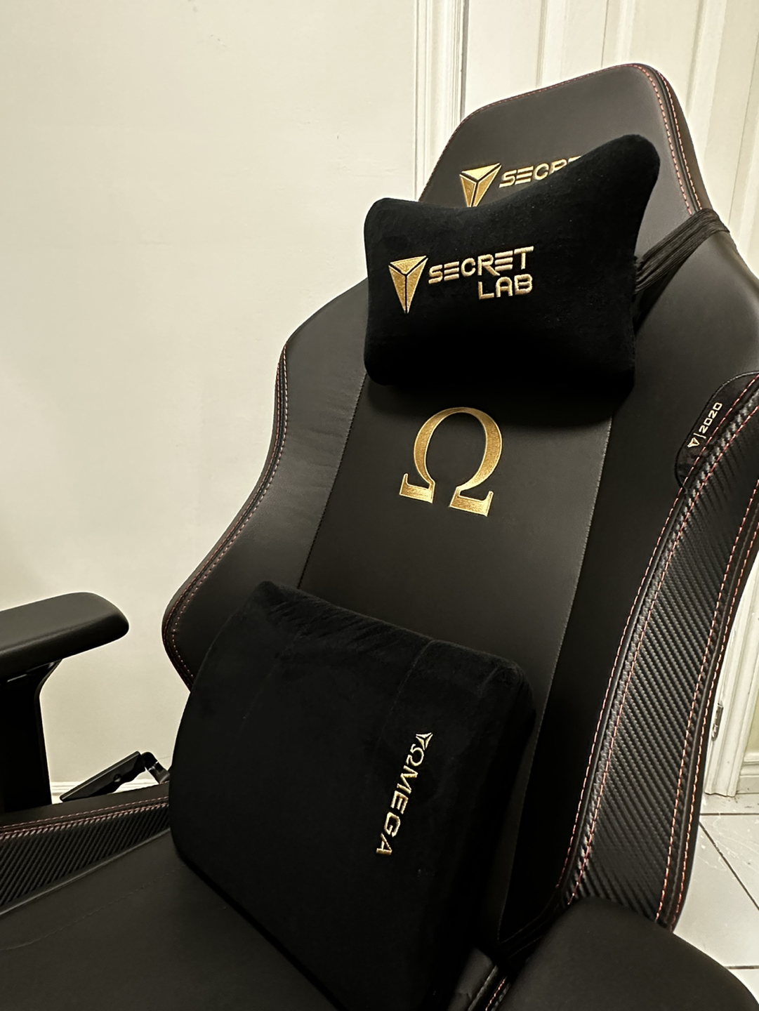 Omega Secret Lab Chair image indicator(4)