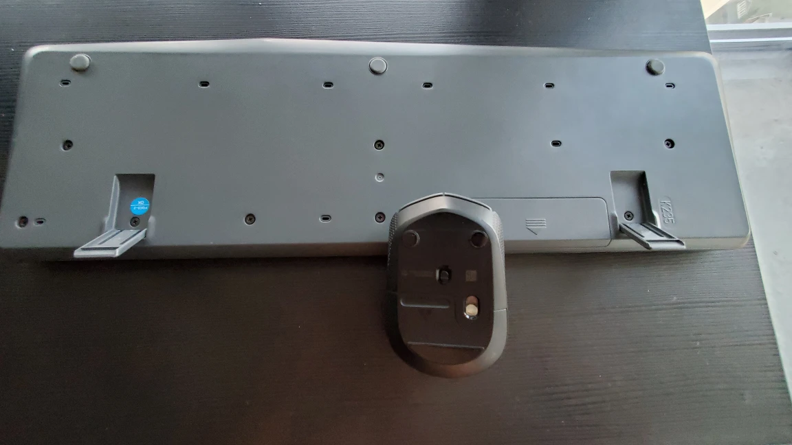 Wireless Logitec Keyboard and Mouse - photo 4