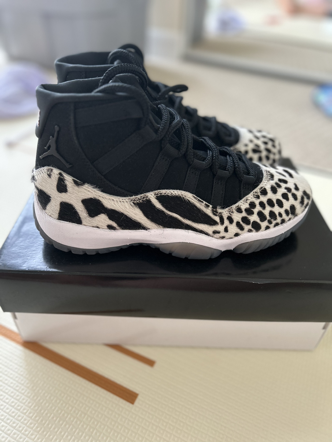 Air Jordan 11 Retro Animal Instinct Size US 7.5