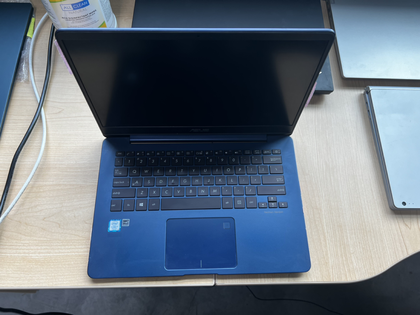 Asus ZenBook UX430UA