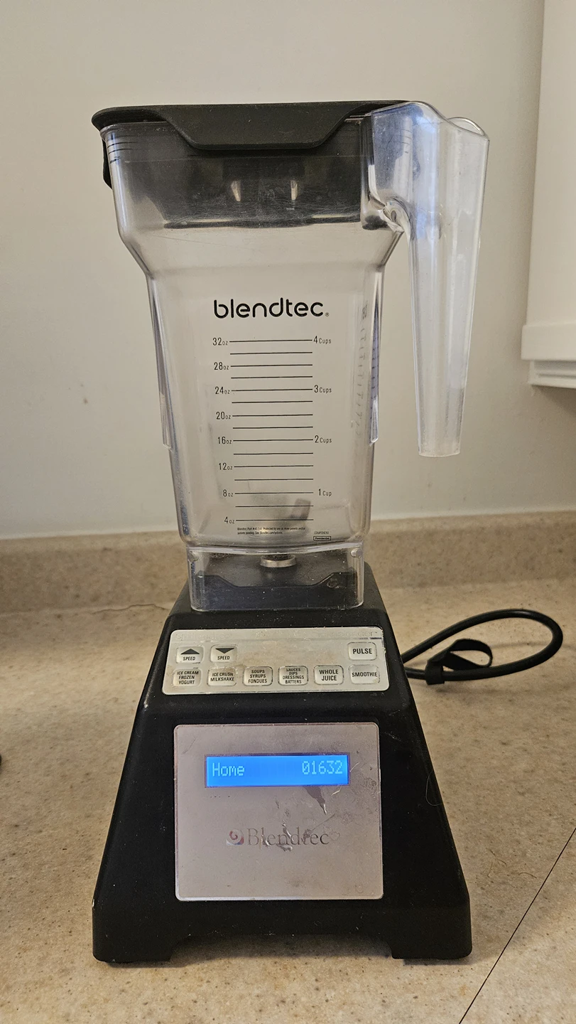 Blendtec with new blender jar thumbnail
